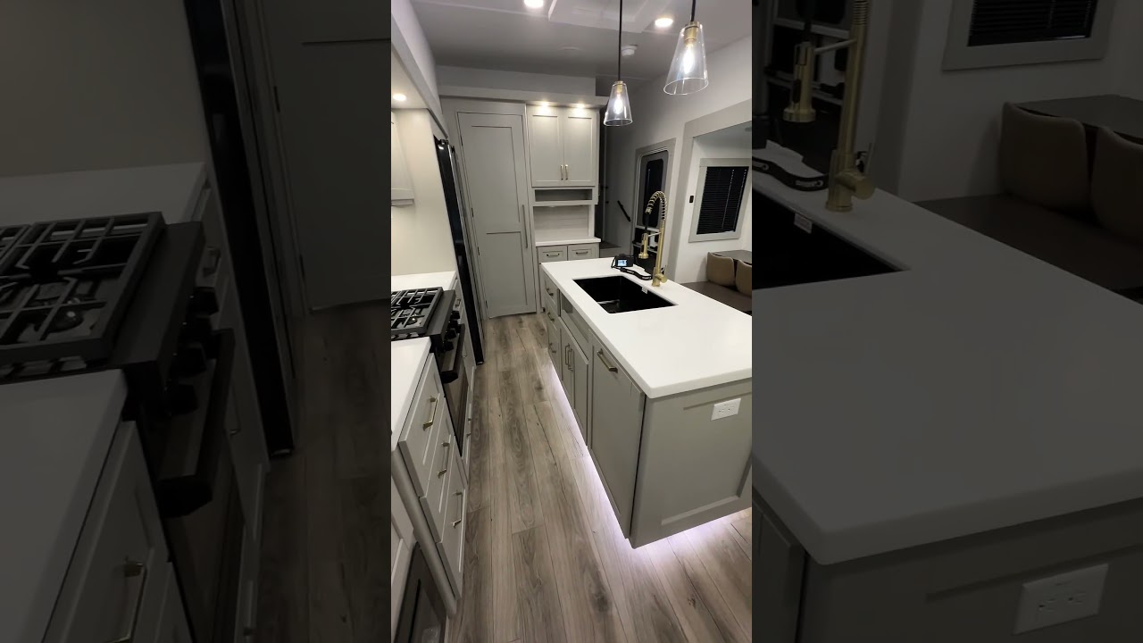 2026 Brinkley Model Z 2900 FIFTH WHEEL