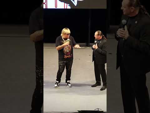 POOR PRESUMED GIRL #joke #elchulo #teogonzalez #shorts #comedy #humor #mexicancomedians