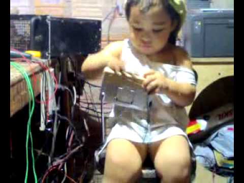 chameen com chapeu na cabeça