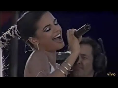 Emanuelle Araújo na Banda Eva - Carnaval de Salvador 2002
