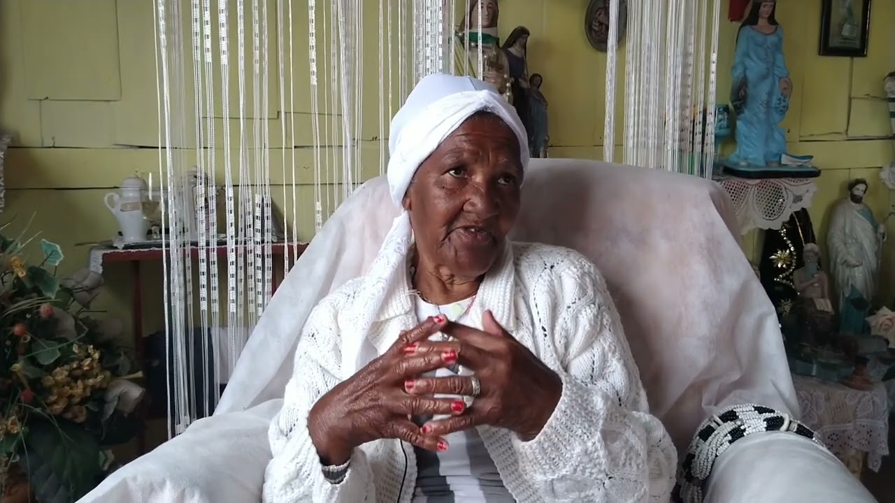 Benzedeira!Entrevista com  mãe Rosarita de Ogum