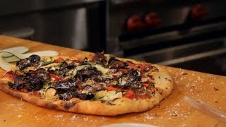 How to Make Vegetarian Pizza Toppings | Homemade Pizza