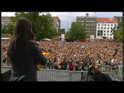 Lena Meyer-Landrut - Satellite (Live - Unser Star für Oslo spezial)