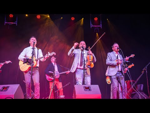 Koprive X Kónyai Flórián - Vagyok, vagyok, asszony nélkül vagyok;  Rávágok a zongorára (live)