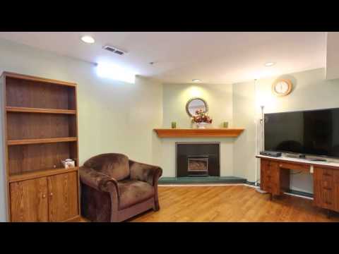 34 PEACE VALLEY CRES, Brampton ON L6R 1G3, Canada