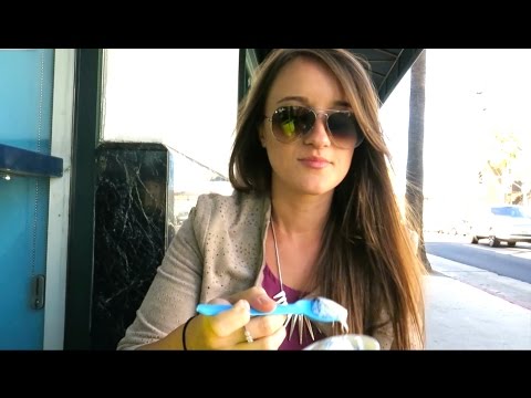 ICE CREAM AND COOKIES! | VEDA Day 5