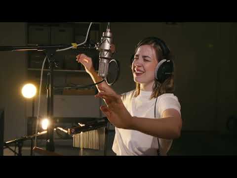 Tatiana Nova & Julia Perminova - Letí