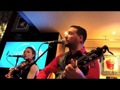 Bohemian Rhapsody (Queen acoustic cover) - The Captains - Live at the Hard Rock Cafe Paris 2016