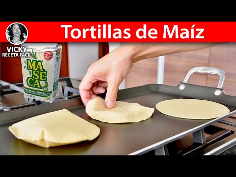 Tortillas de Maíz Suaves y Perfectas | #VickyRecetaFacil Video