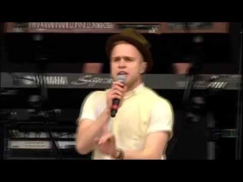 Olly Murs LIVE - V Festival 2011 - Heart Skips A Beat w/Rizzle Kicks