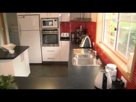 Ant Manton Presents - 11 Tabor Road, Acton Park