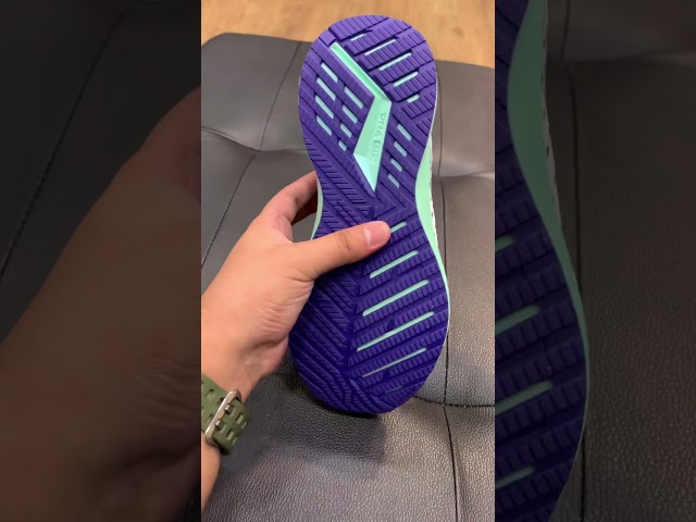 Vídeo relacionado con Brooks Levitate GTS 5 - Zapatillas de Correr para Mujer, Gris y Peacoat, Azul Claro, Talla 42 EU