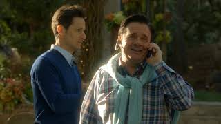 Modern Family : Lily in Vent, Mitchell and Cameron's Wedding | STS