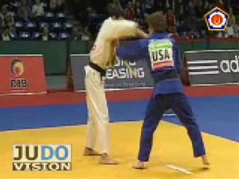 JUDO 2009 Grand Prix Hamburg: Nick Delpopolo (USA) - Munin Nabiev (UZB)