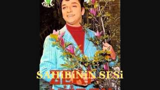Zeki Müren - GÜLE SOR BÜLBÜLE SOR