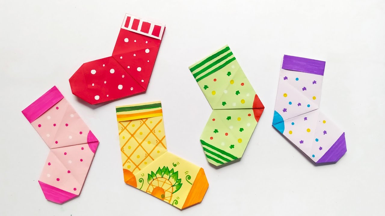 Membuat Kaos Kaki Origami Natal | Hiasan Natal dari Kertas Origami | Christmas Origami Paper Socks