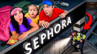 Living in Secret in a Shopping Mall!!