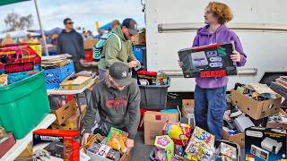 We FREAKING SCORED AT THE SWAP MEET!