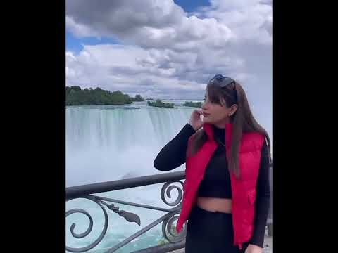 saboor Aly trip moment #pakistaniactress #beautiful place #sabooraly nature lovers #shortvideo
