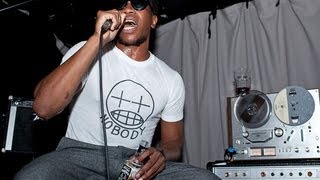Willis Earl Beal - 'Swing On Low' (Live From The Basement)