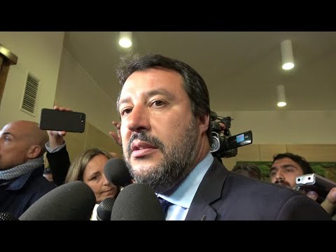 Salvini: ''Sono sempre assente dal Viminale? Il ministro posso farlo anche da Marte''