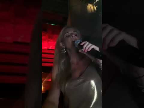 Saxoneo with Chariklia Strouthou