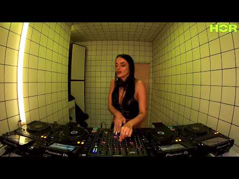 Daniella da Silva | HÖR - Feb 4 / 2022