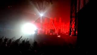 Armin Van Buuren - Space Ibiza 2011 / Nadia Ali - Pressure