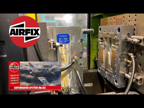 Airfix Factory Tour and Supermarine Spitfire Mk.IX 1/24 Scale Unboxing