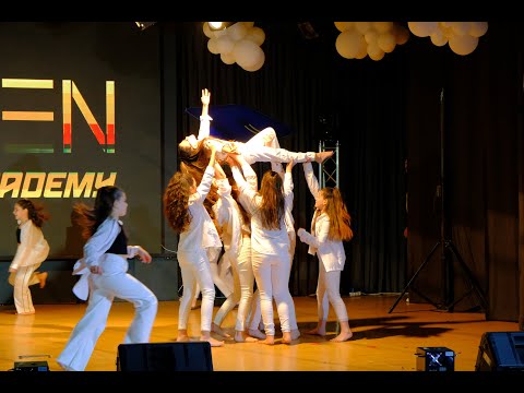 4. All Stars performing Coldplay - Viva La Vida on #denfest #albania @densenacademy