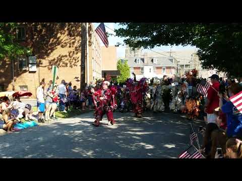 Quaker City String Band - God Bless America - 7/4/19 - 4th of July Parade, Norwood, PA