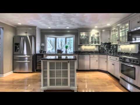 67 Grover St, Beverly MA - Laura Hall - Tel 617-680-6313