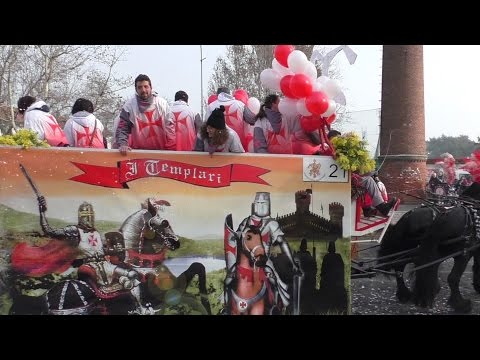 I Templari carro da getto - Carnevale Ivrea 2016