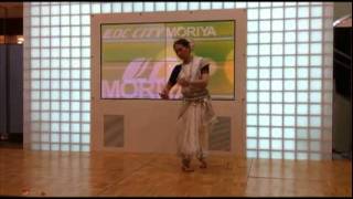 preview picture of video 'インド舞踊 odissi April 16th 2011 in LOC City Moriya'