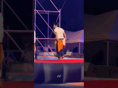 Chenle & Jisung jump onto the stage 😬 #chenle #jisung #nctdream #nct