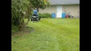preview picture of video '1 Wool Felting with Riding Lawn Mower.AVI'