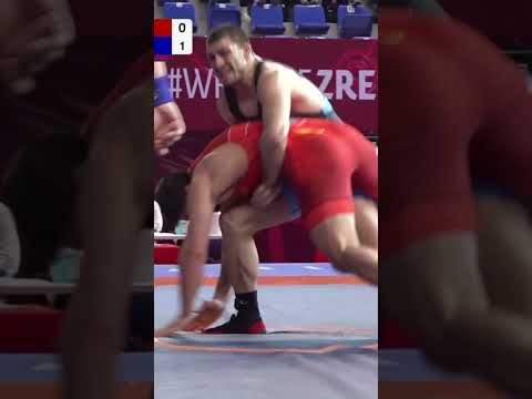 Achiko BOLKVADZE 🇬🇪 with a crazy 4-point throw 🔥🤯