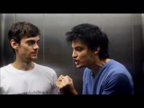felipe neto coisas que gostariamos de dizer no elevador.wmv