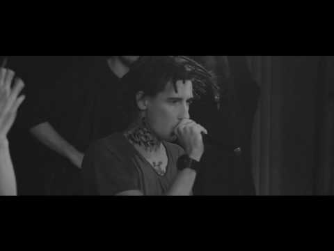 Bumble Beezy - Pass Out (LIVE)