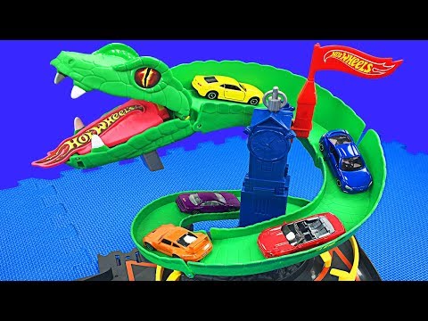 Hot Wheels FNB20 City Cobra Crush Playset Part - Snake Ramp And Base Roads