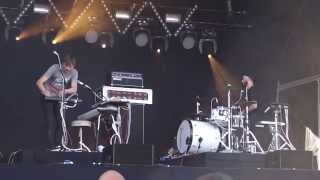 ALB - Golden Chains  (Live @ Rock En Seine 2014)