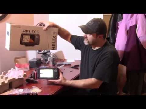 Humminbird Helix 5 Unboxing and Power Up