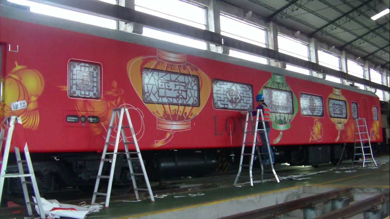 台鐵局首創！　「台鐵燈車」施工紀錄大公開