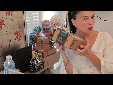 BB. Mornytes vloG #13: Ice Cream Mukbang And Unboxing