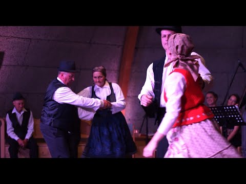 Eszterlánc: Mezőköbölkúti régi tánczene