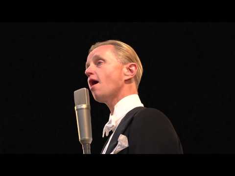 Max Raabe & Palast Orchester - Singing In The Rain