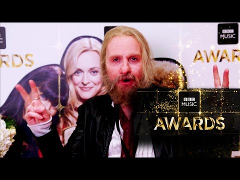 Ricky Wilson Goes Undercover