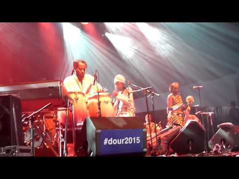 Orlando  Julius   with  the heliocentrics  feat  Oeghene  Kologbo