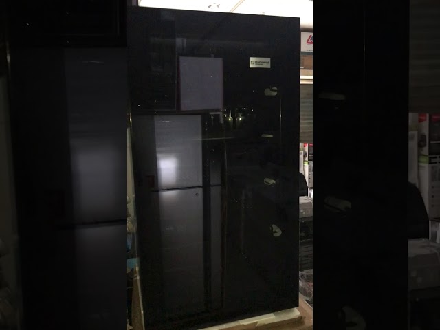 ثلاجة عرض بنش مارك 92 لتر BSC-105FX