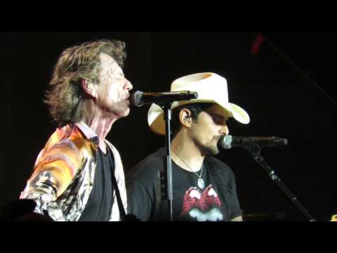 Rolling Stones - Dead Flowers with Brad Paisley   Nashville June 17 2015